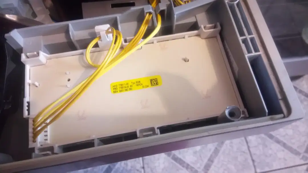 Gdzie jest bezpiecznik w zmywarce Bosch? Oto co musisz wiedzieć