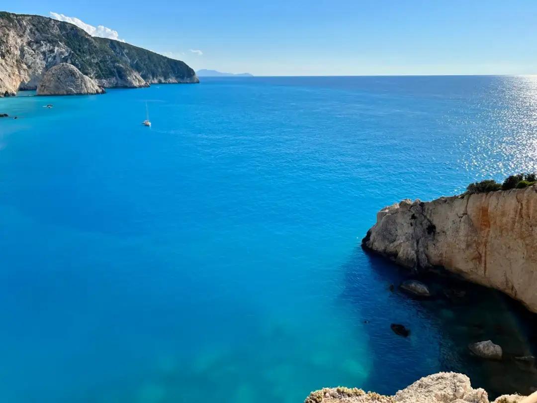 Nad jakim morzem leży Grecja? Odkryj cztery otaczające ją morza