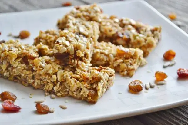 Przepis na pyszne ciastka z ziarnami i miodem – zdrowe wypieki