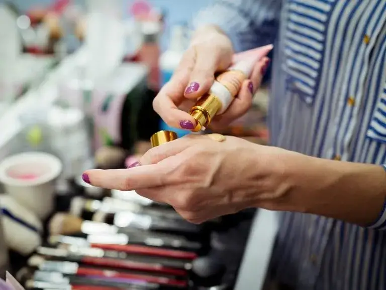 Krem BB Eveline czy Garnier - który produkt naprawdę działa lepiej?