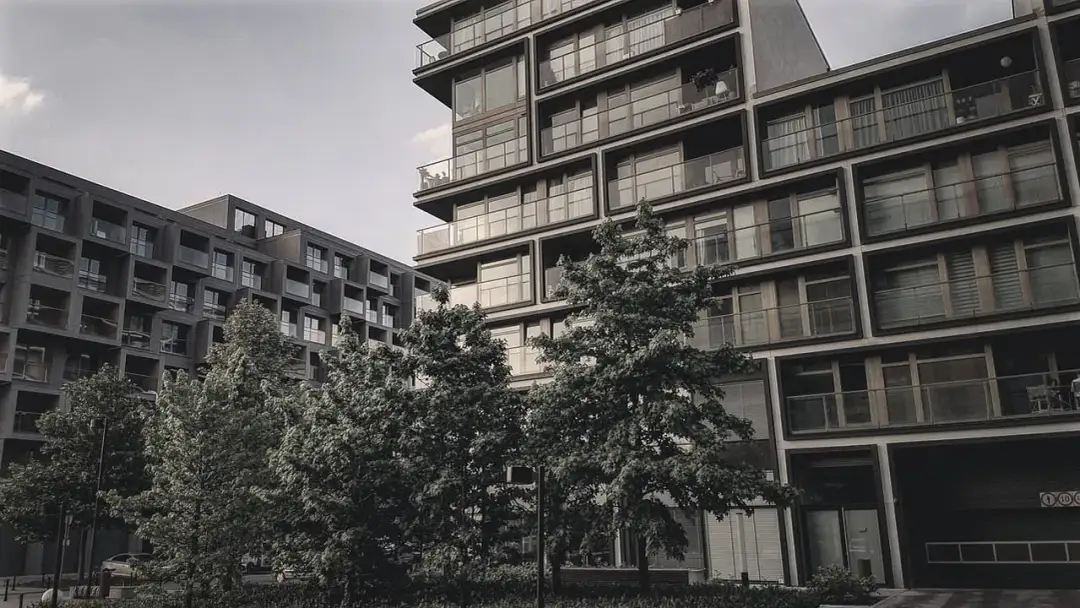 Czy komornik może zająć mieszkanie żony za długi męża? Prawda o tym