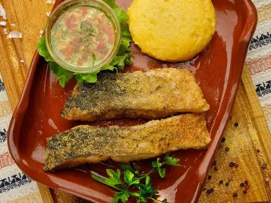 Jakie przyprawy do karpia, aby wydobyć jego pełny smak i aromat?