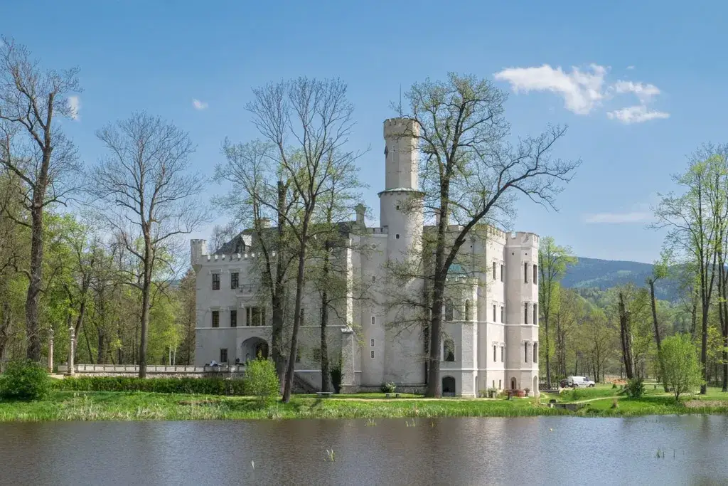 Najciekawsze atrakcje w Karpnikach, które musisz zobaczyć