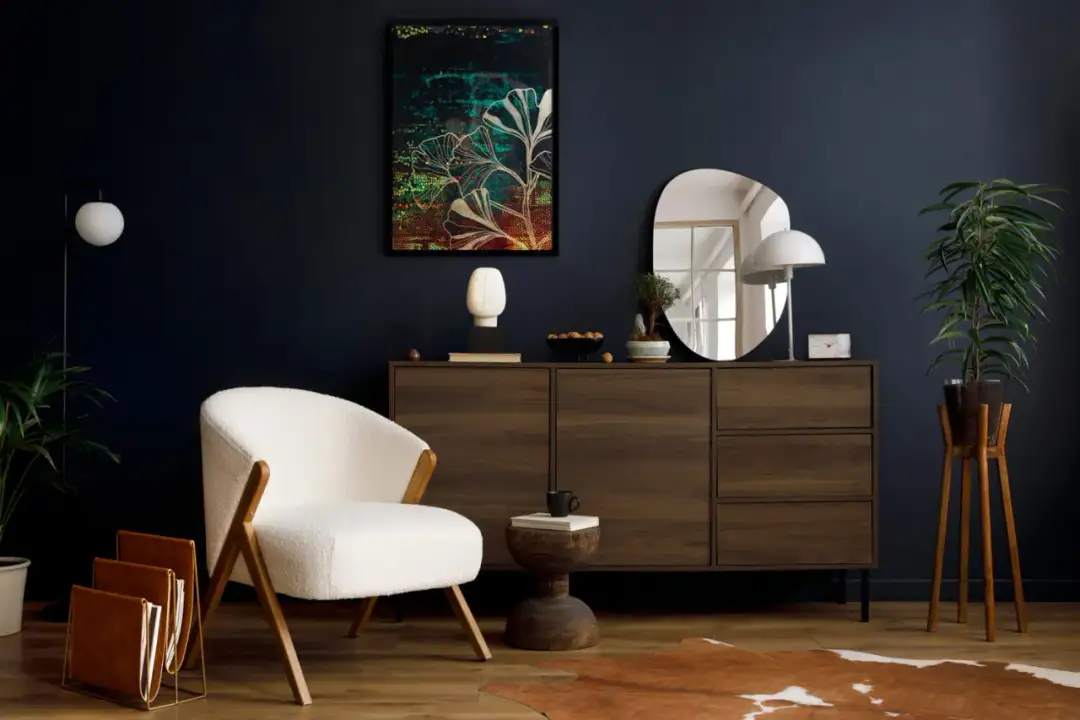 Jak rozjaśnić salon z ciemnymi meblami i stworzyć przytulną atmosferę