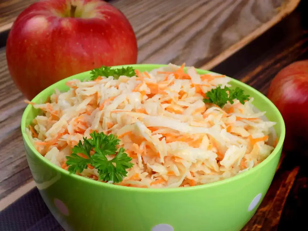 Surówka z selera jak w restauracji - idealny przepis na smakowitość