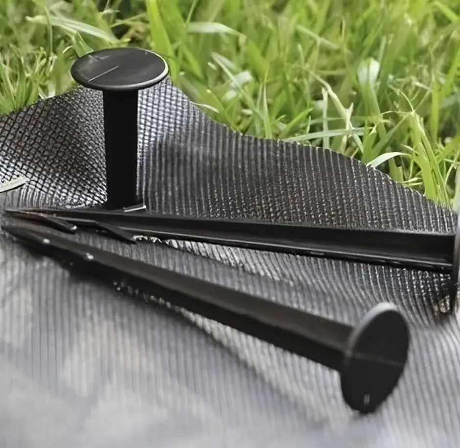 Jak wybrać najlepszą kotwę do agrowłókniny i uniknąć problemów?