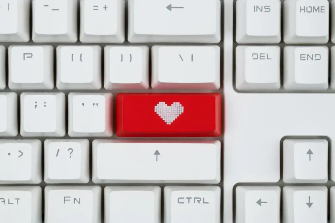 Jak zrobić serce na klawiaturze laptopa: 3 szybkie i skuteczne metody