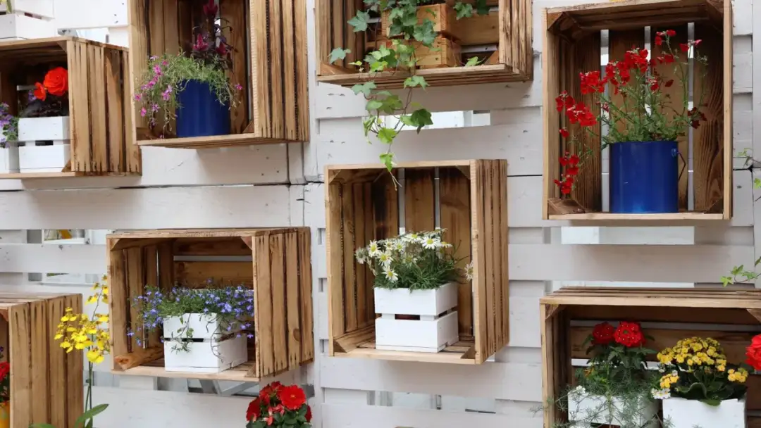 Stojący kwietnik DIY: Zbuduj go sam! Poradnik krok po kroku