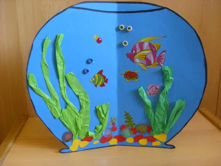 Jak zrobić akwarium z kartonu: prosty projekt DIY dla dzieci
