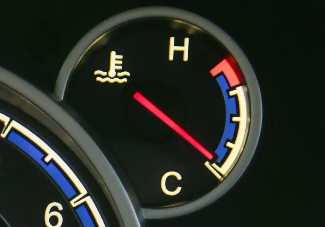 Odgrzewanie silnika na luzie. Czy diesel lub benzyna mogą ucierpieć?