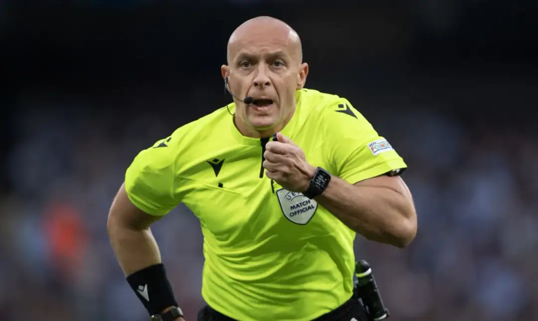 Ile zarabia sędzia w Lidze Mistrzów? Stawki i benefity UEFA