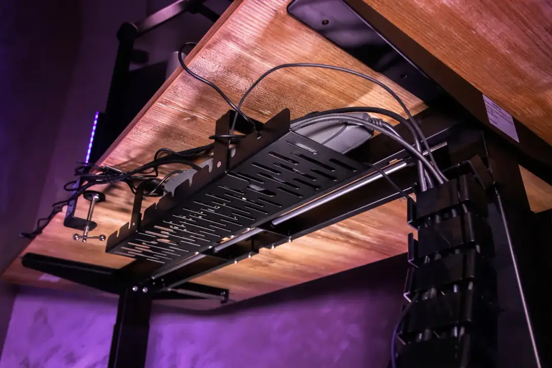 Jak przechowywać kable, aby uniknąć uszkodzeń i plątania?