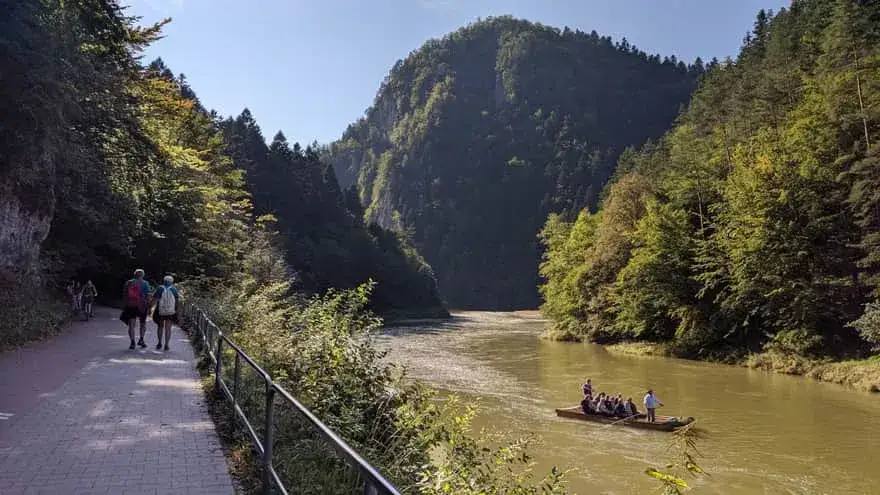 Trasa rowerowa Czerwony Klasztor remont - unikaj zamkniętych odcinków