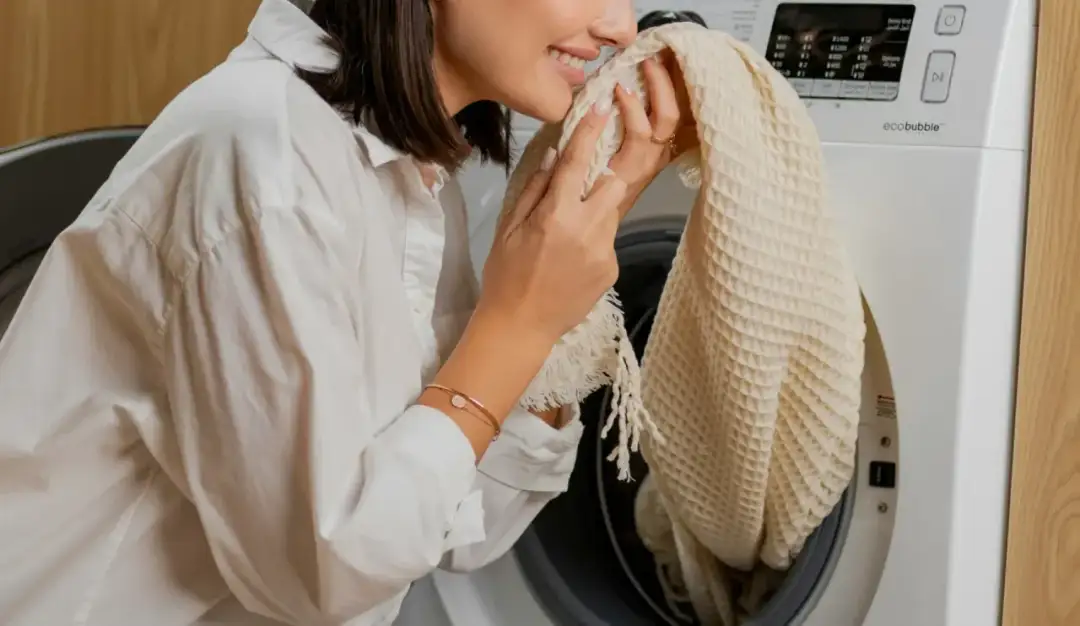 Jak sprawić, żeby pranie z suszarki pachniało świeżo i przyjemnie
