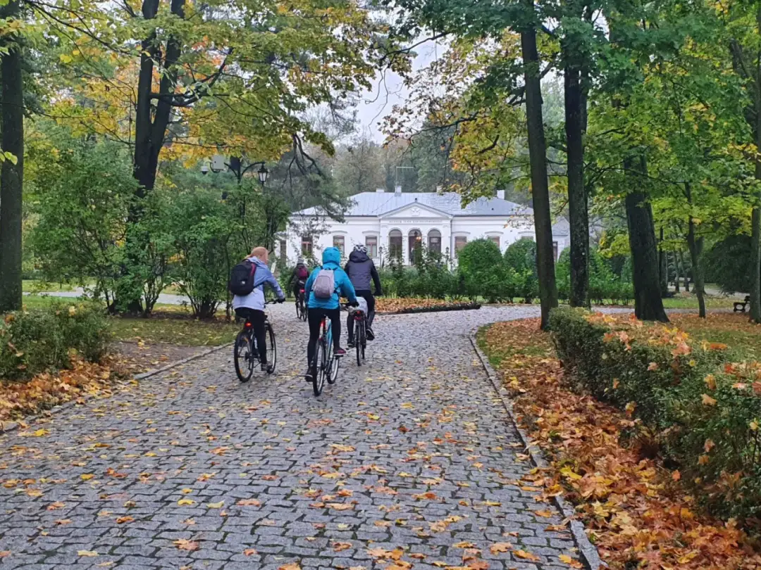 Najlepsze trasy rowerowe w Puszczy Kozienickiej - odkryj piękno natury