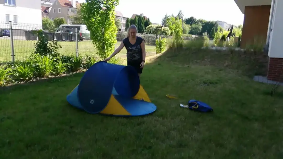 Jak złożyć namiot plażowy Springos bez problemów i frustracji