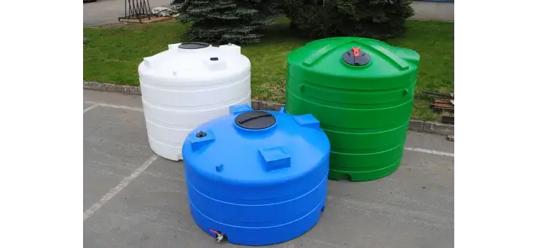 Czym skleić plastikowy zbiornik na wodę, aby uniknąć nieszczelności