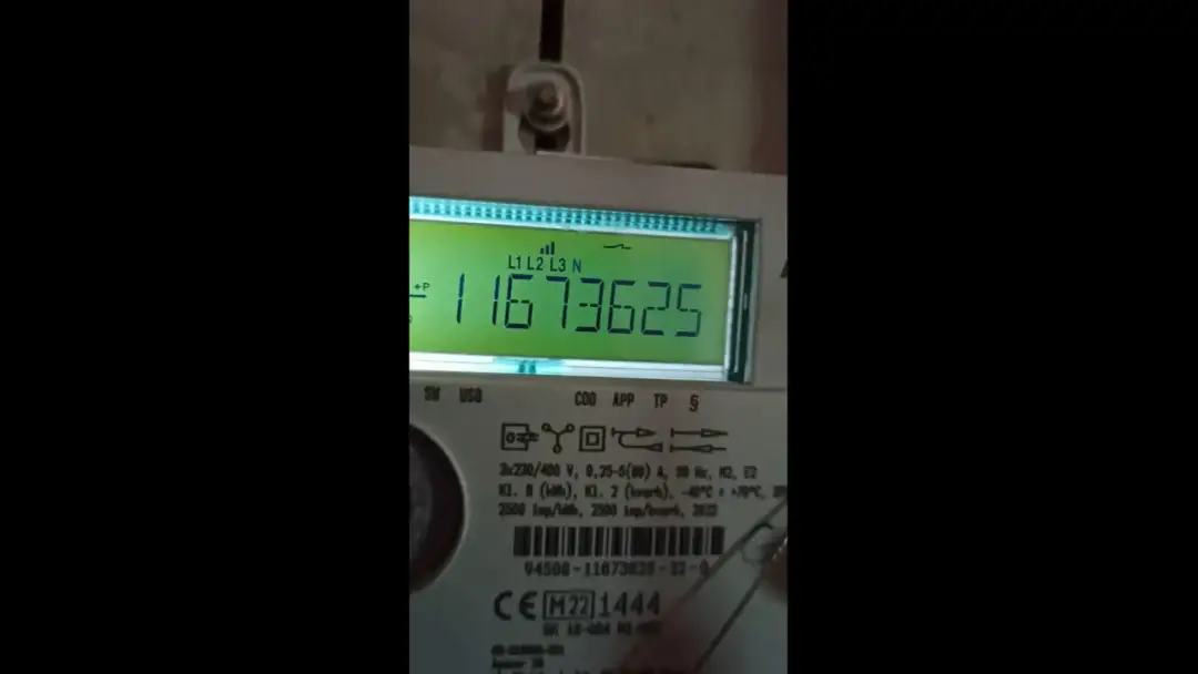 Migająca dioda na liczniku prądu: Co oznacza i kiedy się martwić?