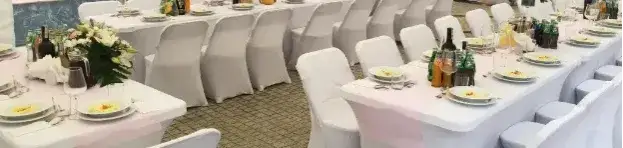 Jak rozłożyć stół cateringowy? Poradnik eksperta, by uniknąć awarii