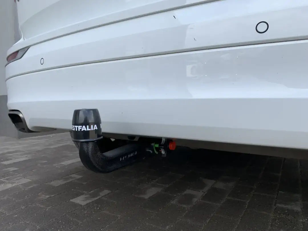 Montaż haka w Volvo XC60: Instrukcja i Porady dla Właścicieli Aut