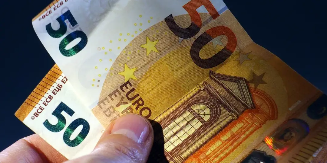 Jaka waluta obowiązuje w Niemczech? Sprawdź, dlaczego euro to jedyna opcja!