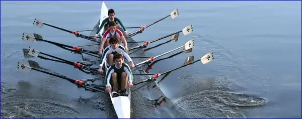 Wioślarstwo vs Kajakarstwo: Który sport wybrać? Poradnik