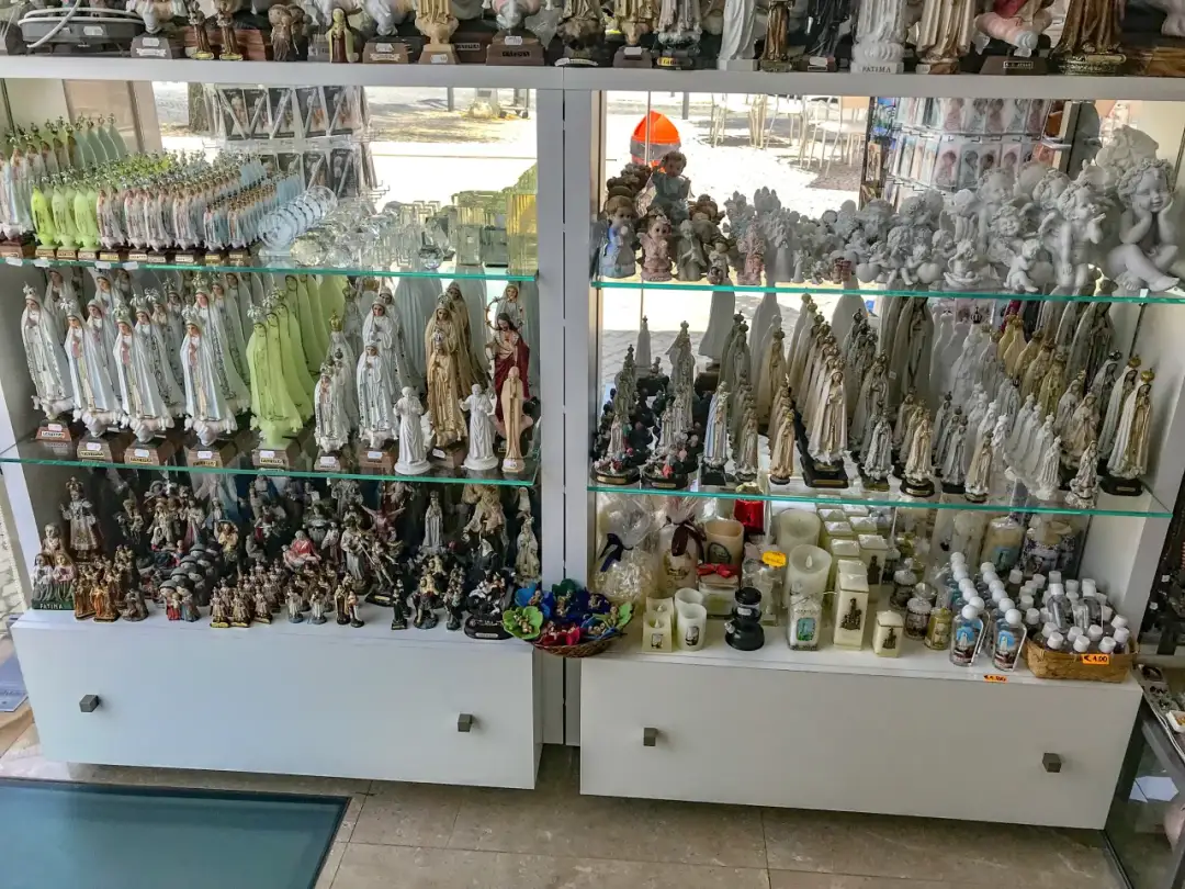 Jakie pamiątki z Fatimy warto mieć? Odkryj ich znaczenie i jakość