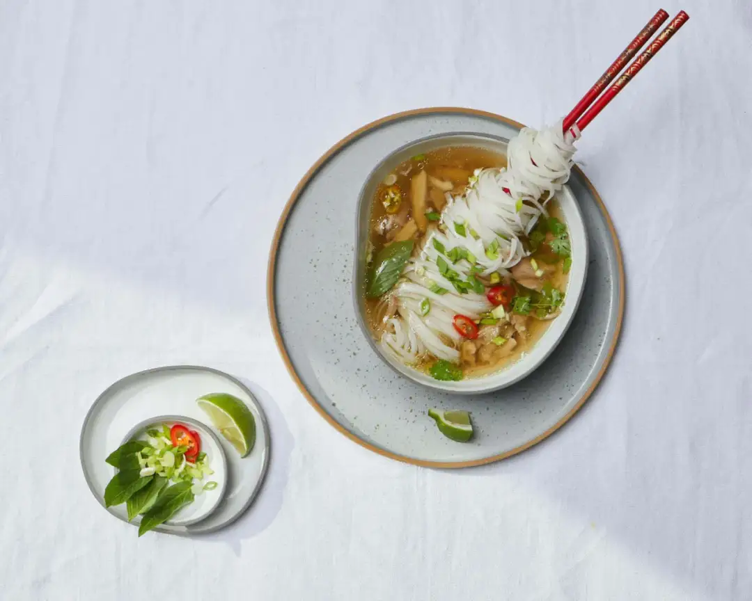 Jak zrobić zupę pho - prosty przepis na wyjątkowy smak w domu