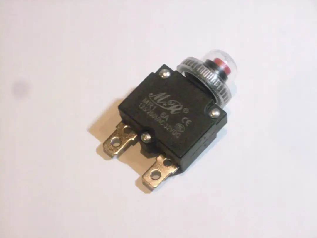 Bezpiecznik 6A ile wat? Sprawdź, ile mocy możesz bezpiecznie używać