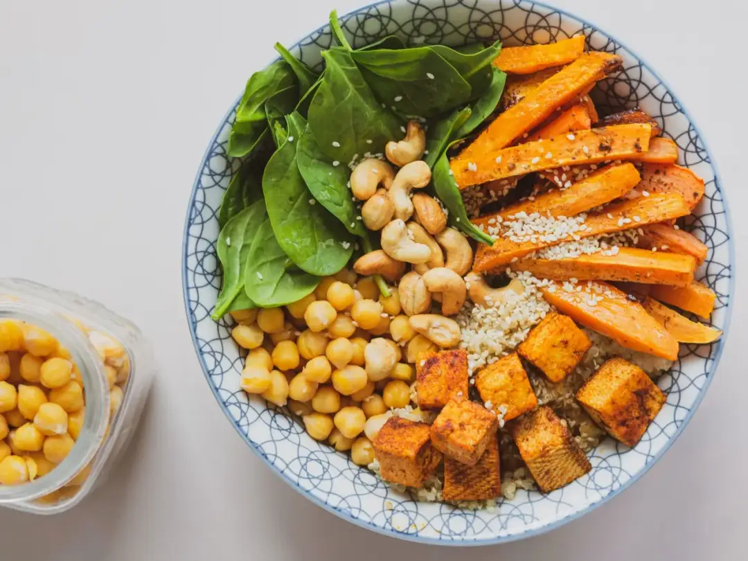 Dieta wegetariańska czego nie można jeść: unikaj tych produktów