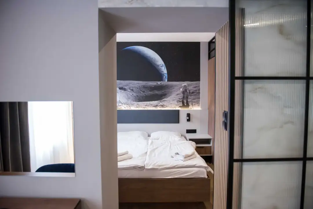 Apartament typu deluxe co to znaczy – poznaj luksusowe cechy i usługi