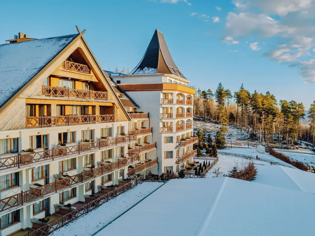 Hotele Gołębiewski: Gdzie są i który wybrać? Kompletny przewodnik