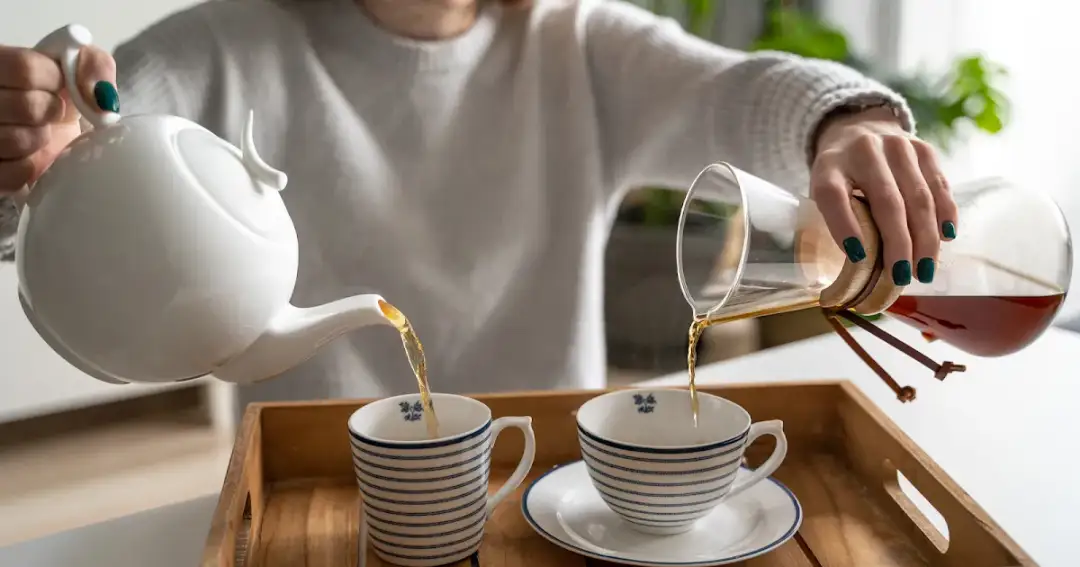 Jak długo parzyć czarną herbatę, aby uzyskać idealny smak?