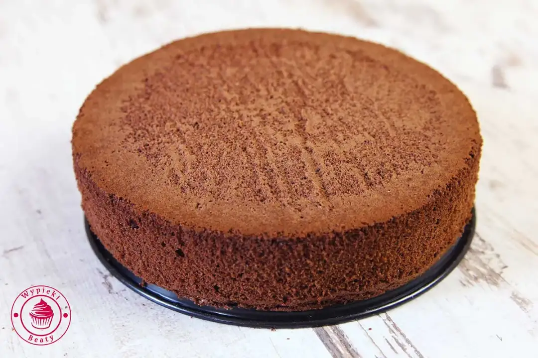 Idealny czekoladowy biszkopt na dużą blachę? Ten zawsze wychodzi!