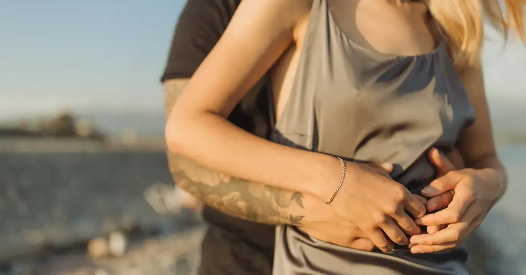 Darmowe filmy lesbijek - Zobacz online gorące filmy o lesbijkach