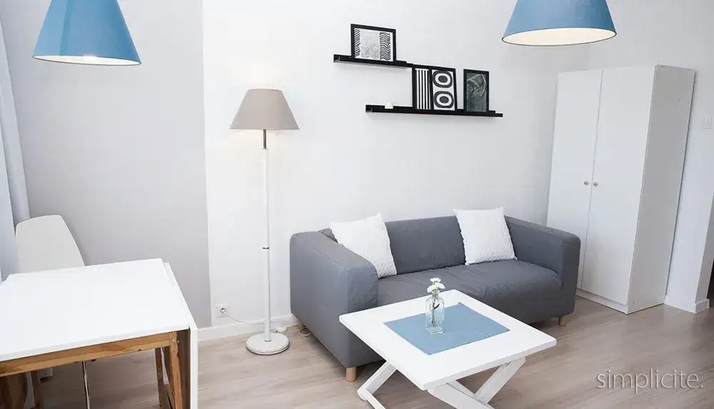 Mieszkanie w bloku na wsi: ile kosztuje i czy to opłacalne?