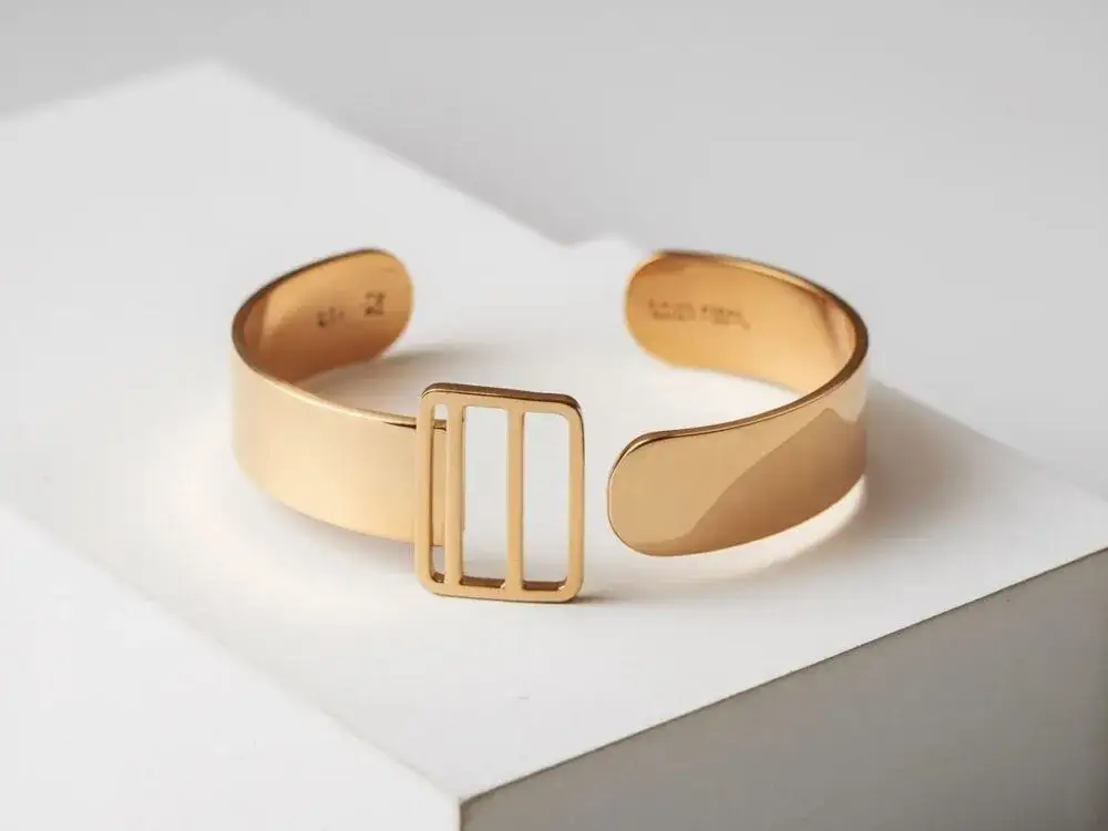 Bransoletka bangle – co to znaczy i dlaczego jest tak wyjątkowa?