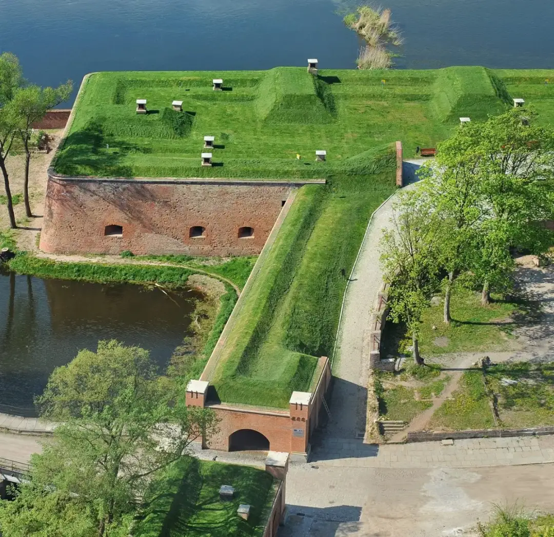 Najlepsze atrakcje w Kostrzynie nad Odrą, które musisz zobaczyć