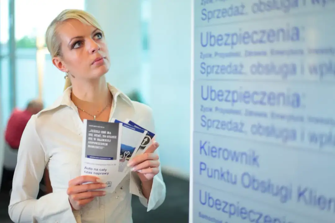 Przedłużenie OC przed terminem - Jak uniknąć kar i podwójnej polisy?