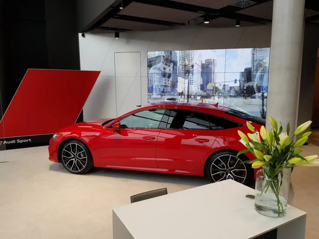 Aktualne godziny otwarcia salonów samochodowych: sprawdź przed wizytą