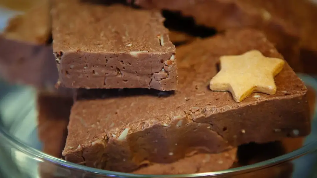 Blok czekoladowy jak z PRL? Odkryj przepis i uniknij błędów!