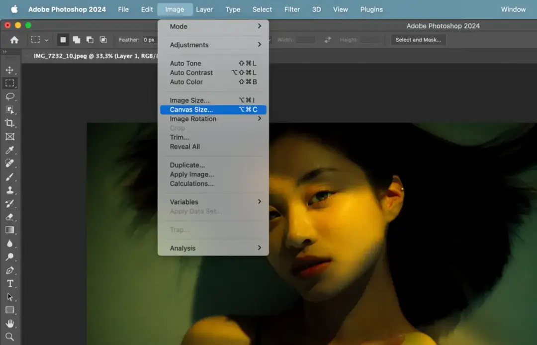 Jak rozciągać obrazy w Photoshopie? Uniknij błędów i zniekształceń