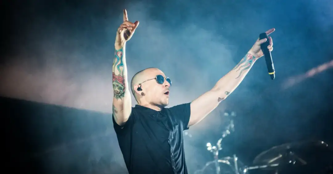 Chester Bennington: Jego życie, twórczość i wpływ na rocka