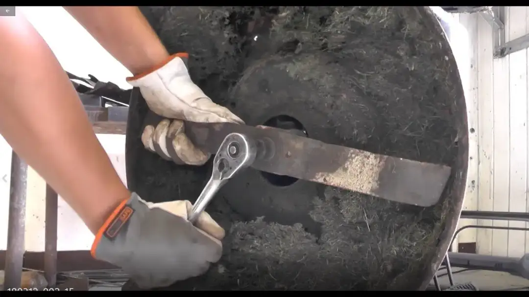 Jaki gwint ma nóż w kosiarce? Uniknij błędów przy wyborze