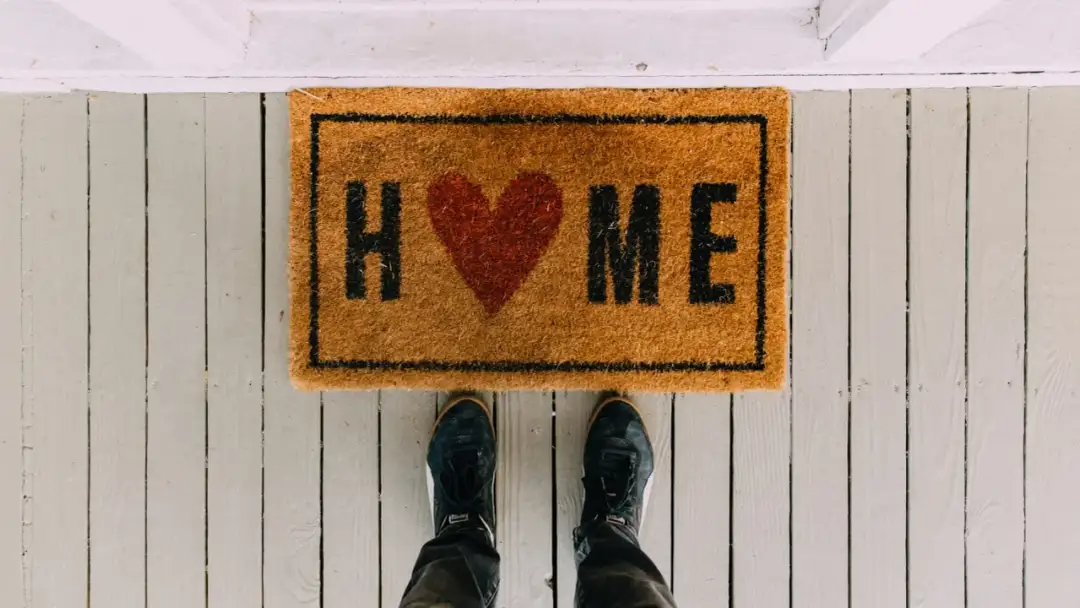 Kiedy płaci się za wynajem mieszkania? Uniknij problemów z czynszem