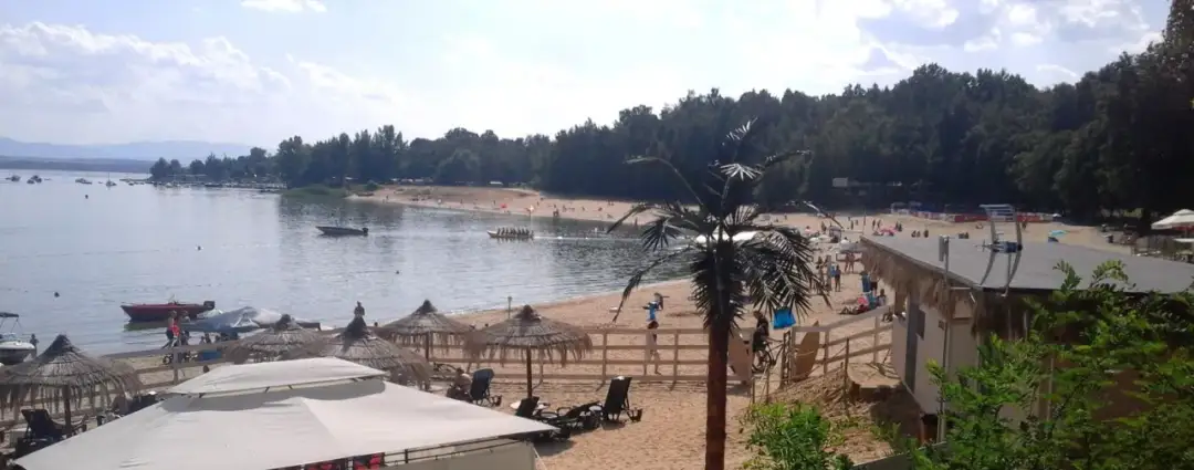 Jezioro w Nysie: Odkryj atrakcje, plaże i rekreację, które zachwycają