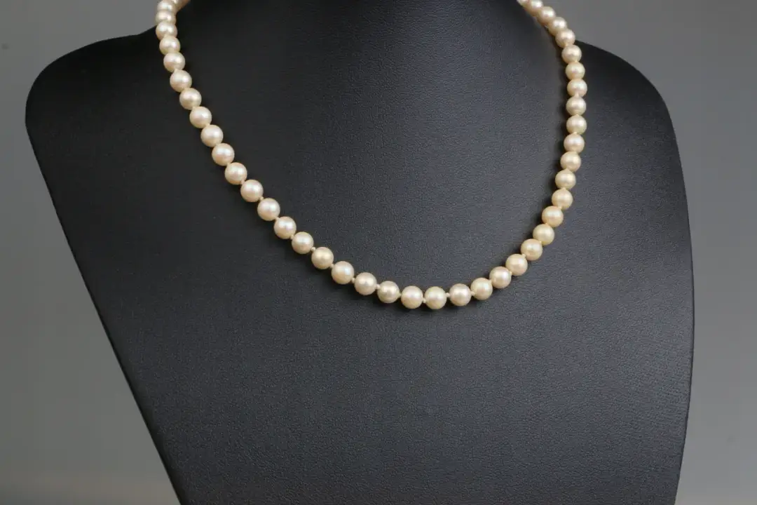Ile kosztuje naszyjnik z pereł? Sprawdź ceny i porównaj oferty