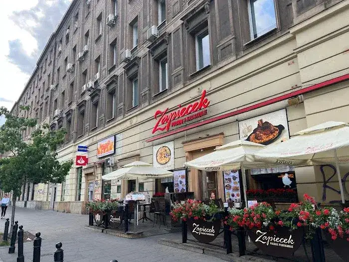 Gdzie zjeść w centrum Warszawy? Odkryj najlepsze miejsca na posiłek