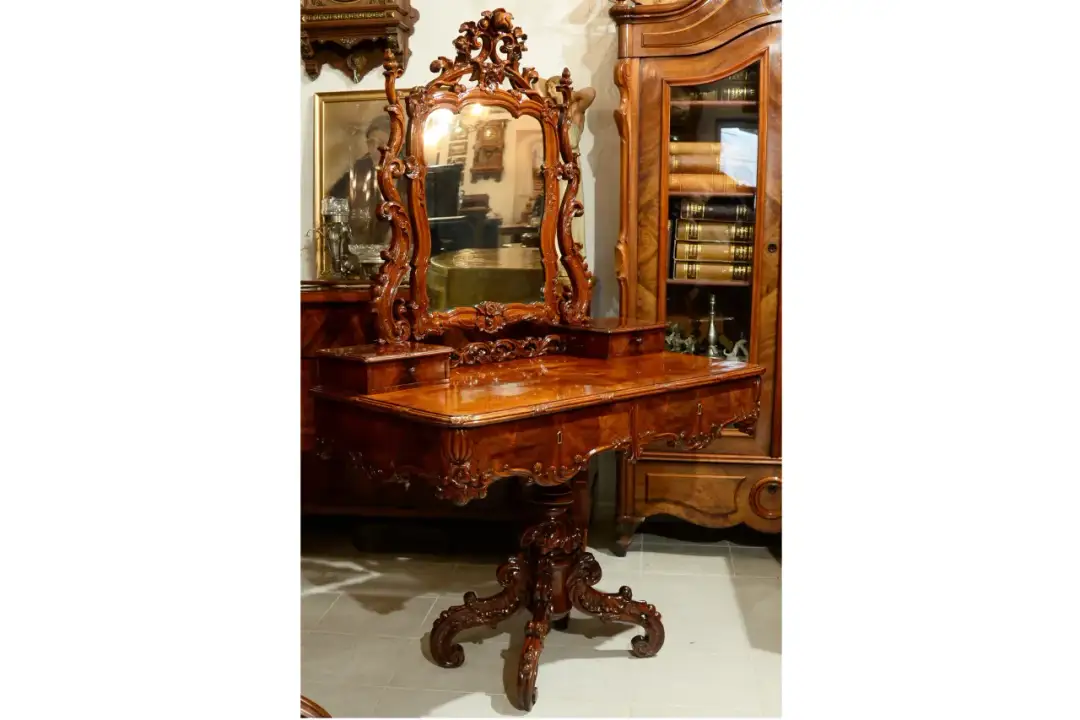 Kiedy wynaleziono lustro? Fascynująca historia jego rozwoju i ewolucji