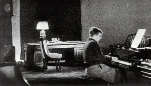 Dymitr Szostakowicz - Życie i twórczość wielkiego kompozytora z ZSRR